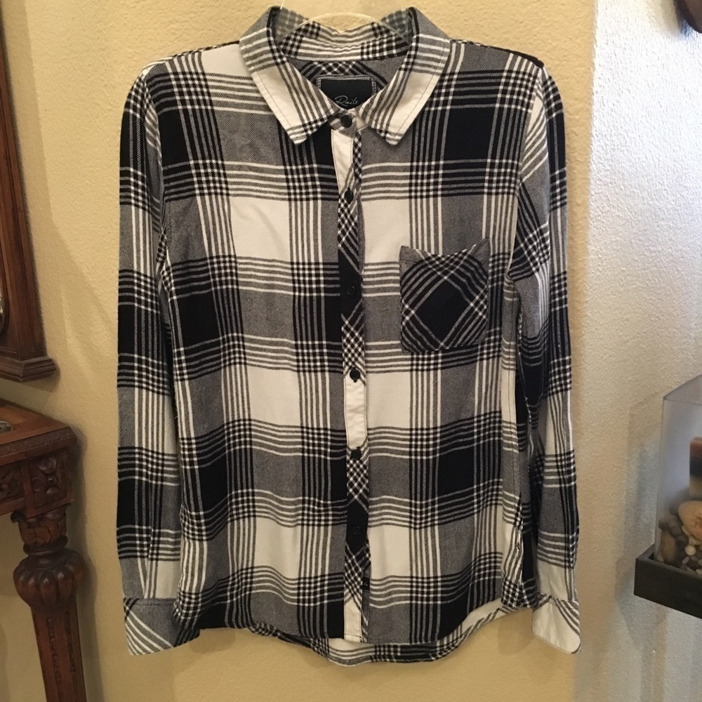RAILS Women Black White Plaid Buttoned Long Sleeve Top Size Small